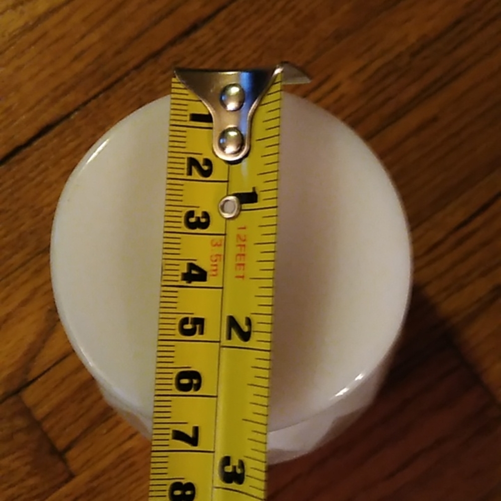 Vintage milk glass goblet EUC - Picture 6 of 7